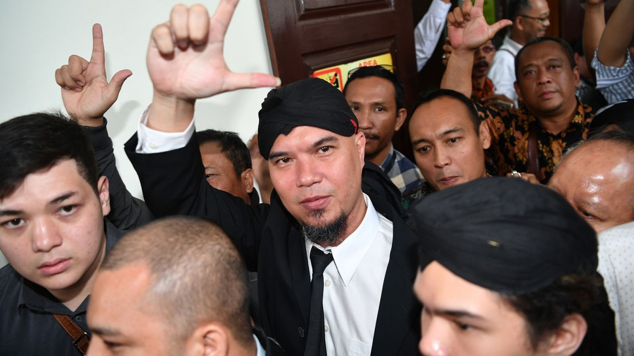 Ekspresi Ahmad Dhani Usai Divonis 1,5 Tahun Penjara