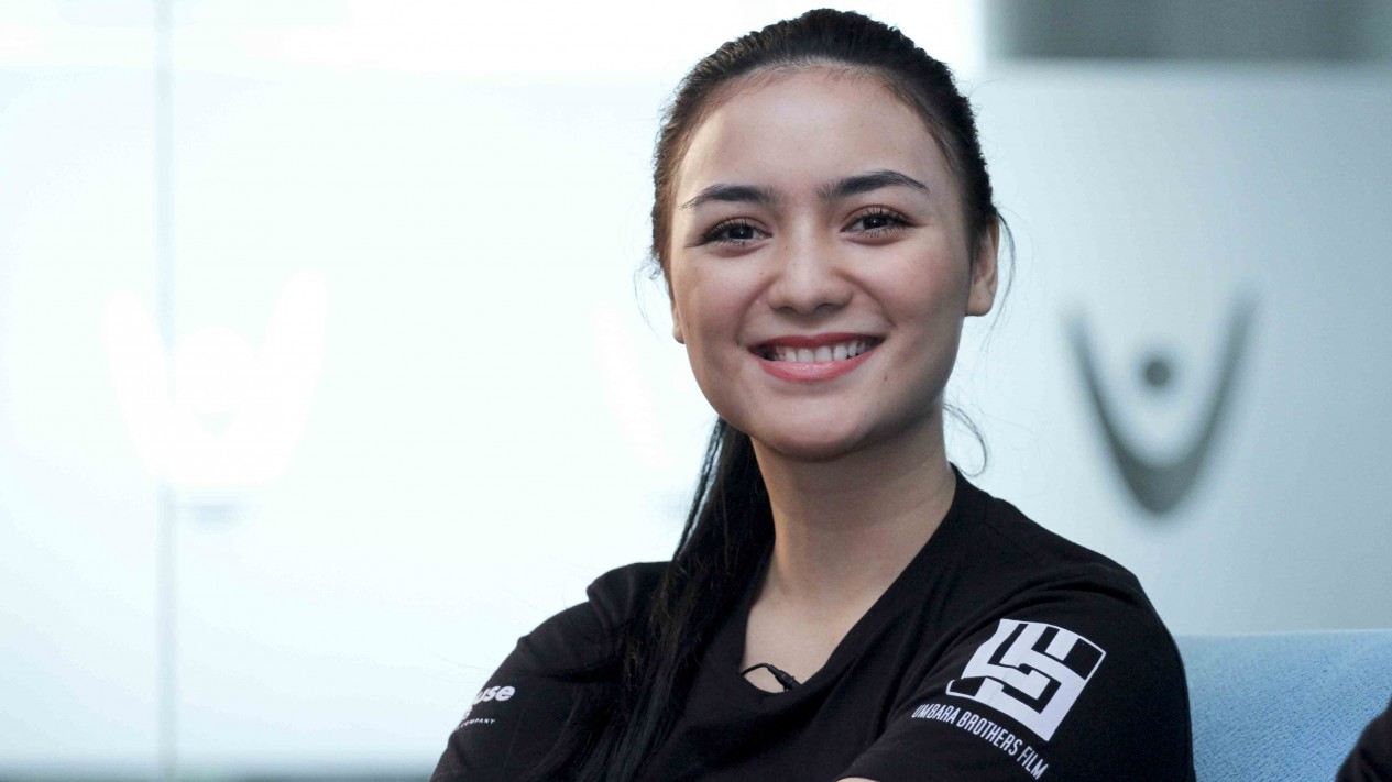 Tingkah Dua Pemain Film Satu Suro saat Kunjungi VIVA