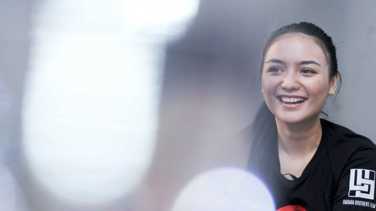 Tingkah Dua Pemain Film Satu Suro saat Kunjungi VIVA