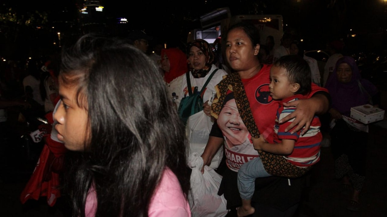 Evakuasi Penonton Debat Kedua Pilpres 2019 Pasca Ledakan