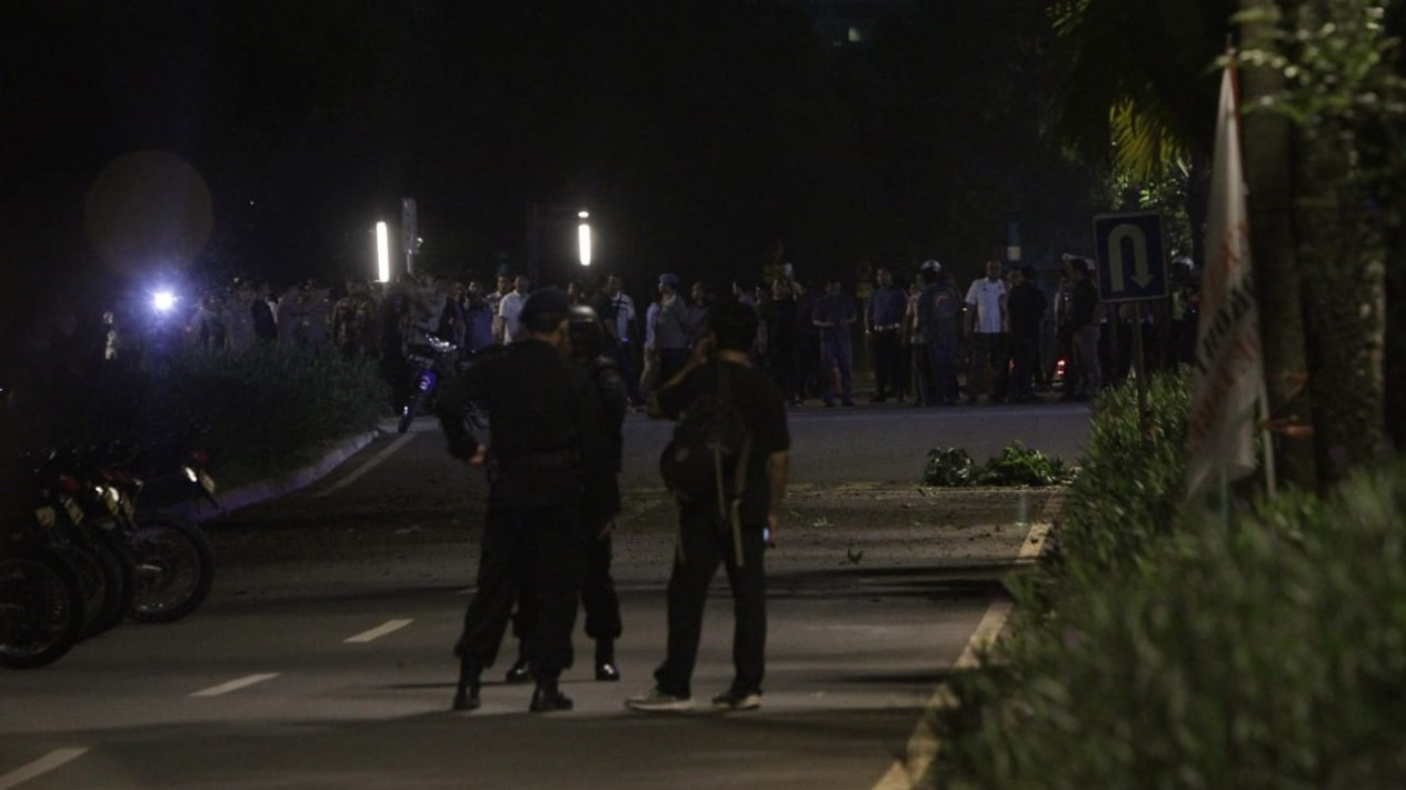 Evakuasi Penonton Debat Kedua Pilpres 2019 Pasca Ledakan