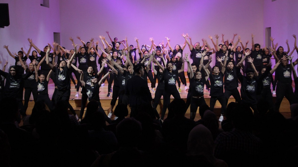 Lolos Audisi, Penyanyi Cilik Naura ke Broadway