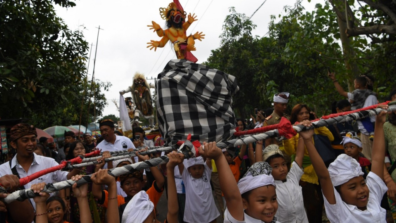 Pawai Ogoh-ogoh Jelang Perayaan Hari Raya Nyepi