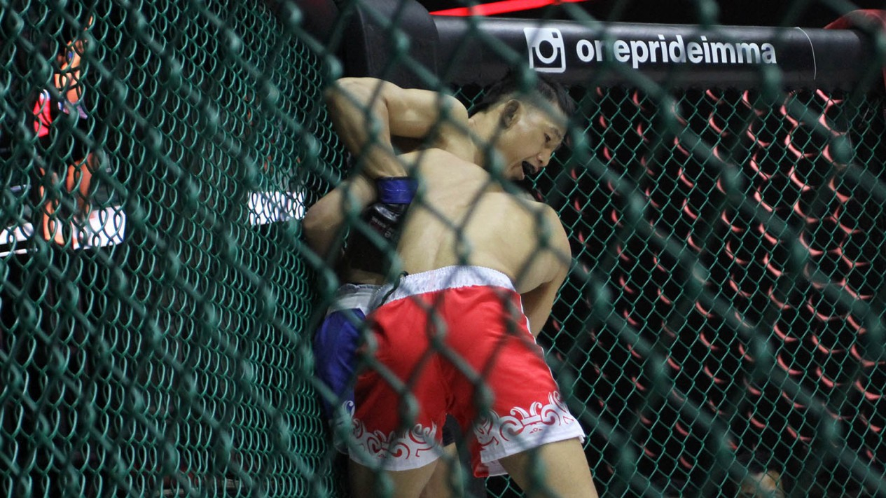 Handi Kalahkan Taufik di One Pride Fight Night 27