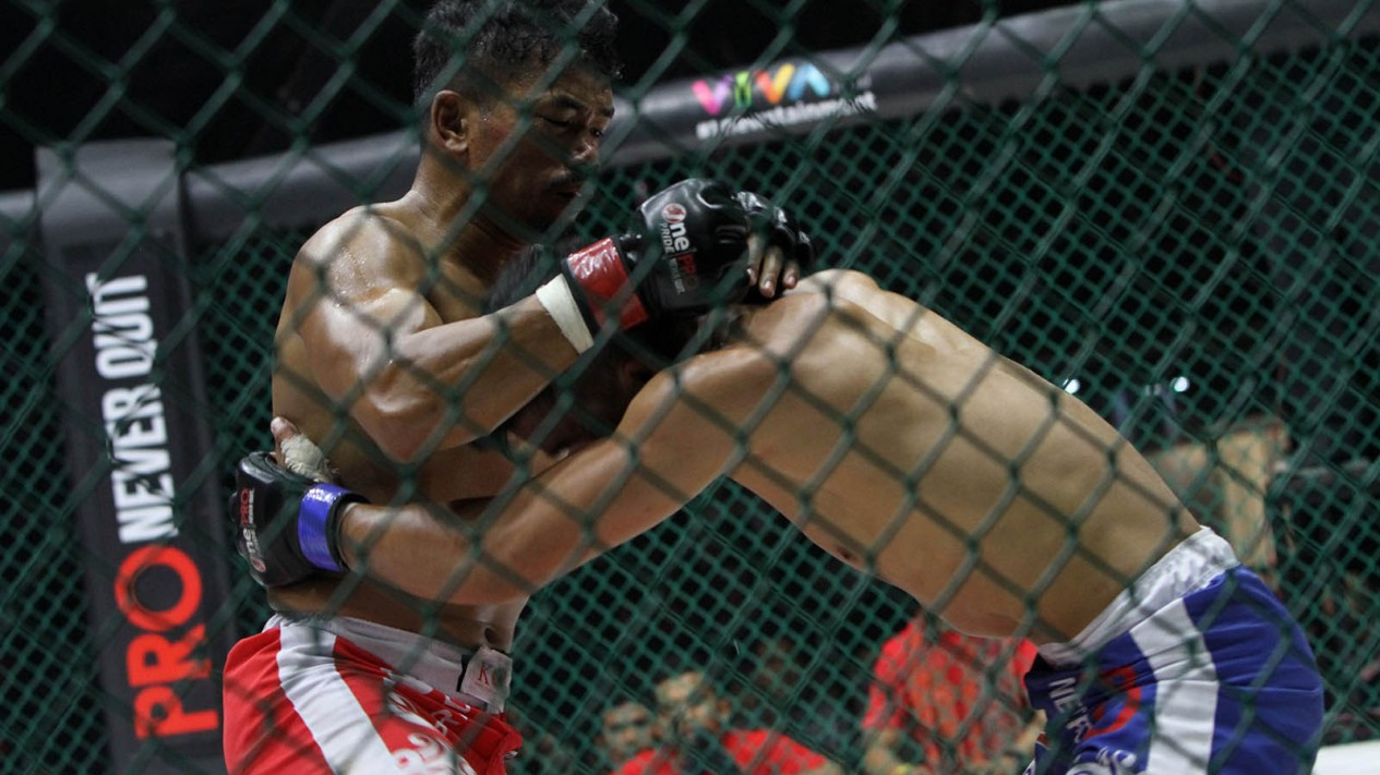 Hendrik Tarigan Kalahkan Hatoropan Simbolon di One Pride