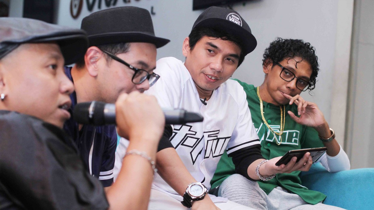 Intip Keseruan Band T-Five saat Kunjungi VIVA