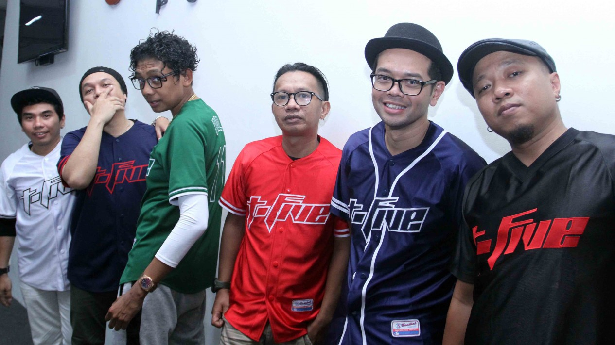 Intip Keseruan Band T-Five saat Kunjungi VIVA