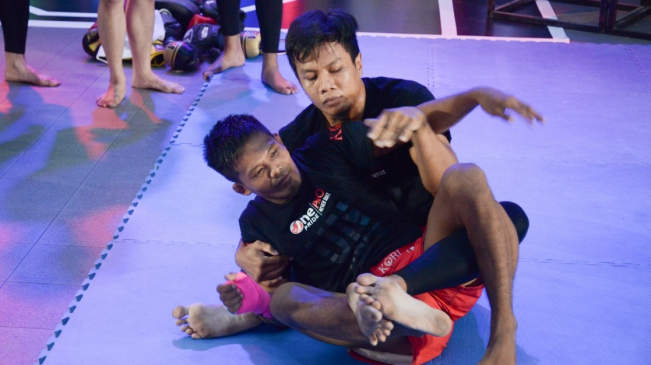 Coaching Clinic One Pride MMA Pro Never Quit