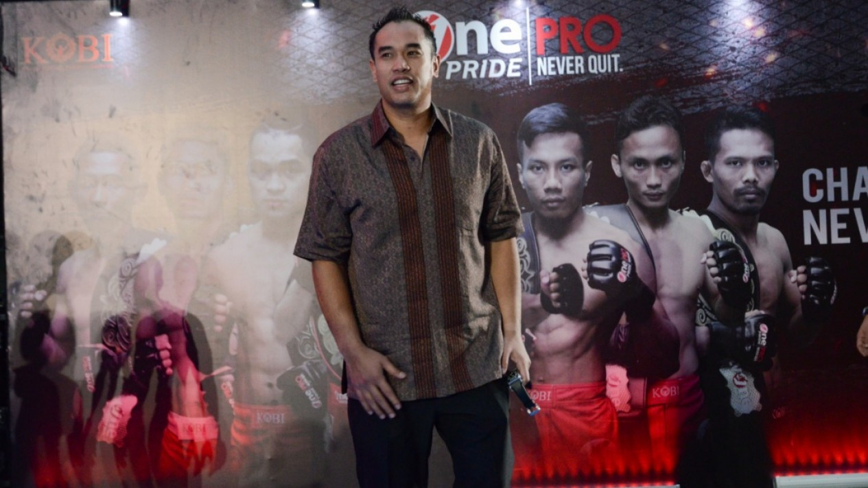 Ketum KOBI Coba MMA di Acara Open Workout One Pride