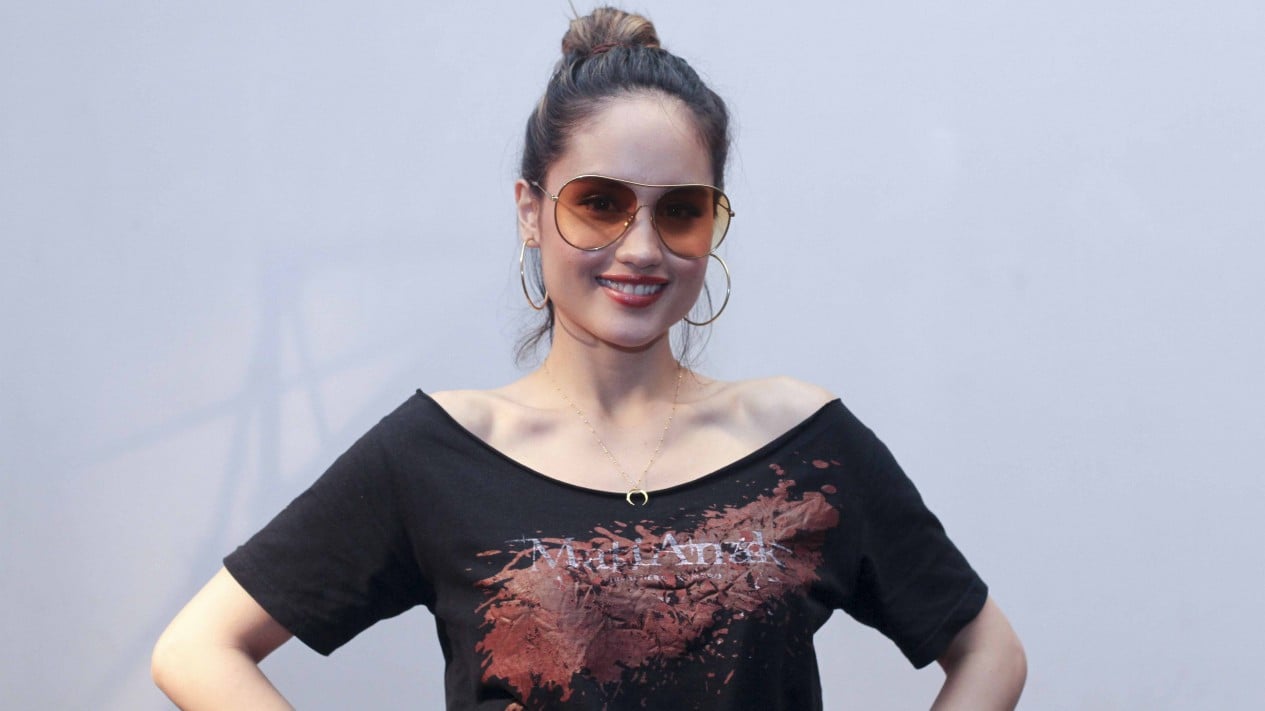 Gaya Cinta Laura Bersama Pemain Film MatiAnak di VIVA