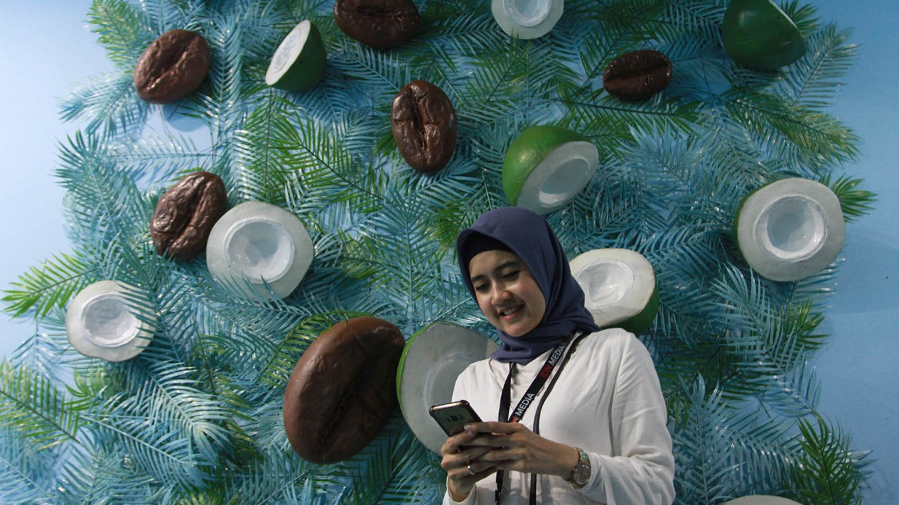 Seni Instalasi Mashup World