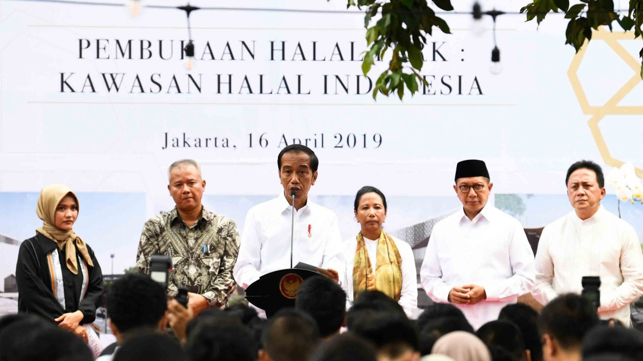Peresmian Gerai Halal Park di Kawasan GBK