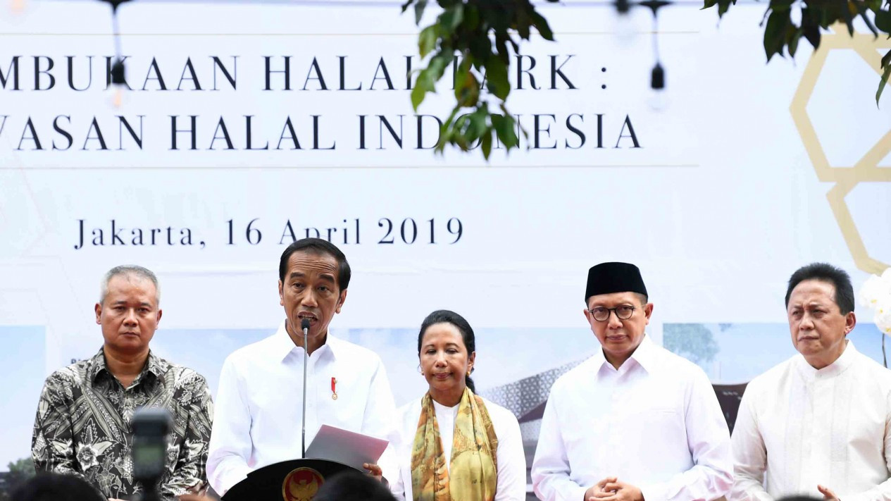 Peresmian Gerai Halal Park di Kawasan GBK