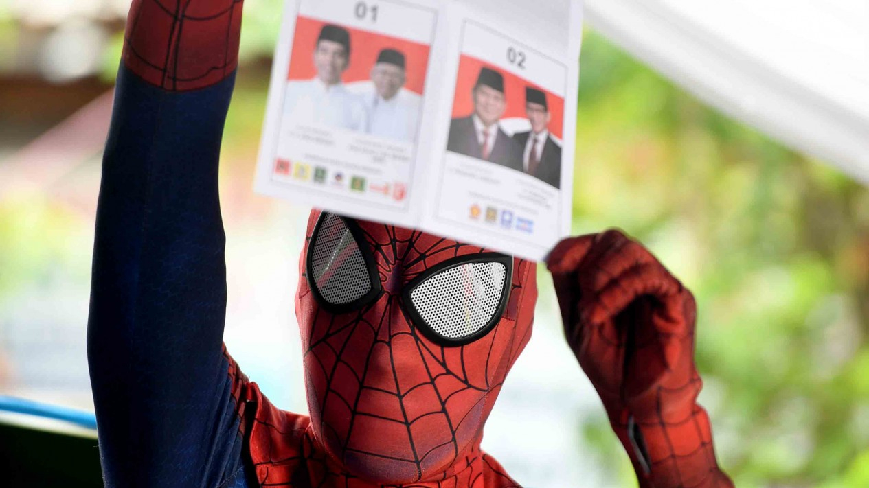 Spiderman, Thor, Batman Ikut Jaga TPS saat Pemilu 2019