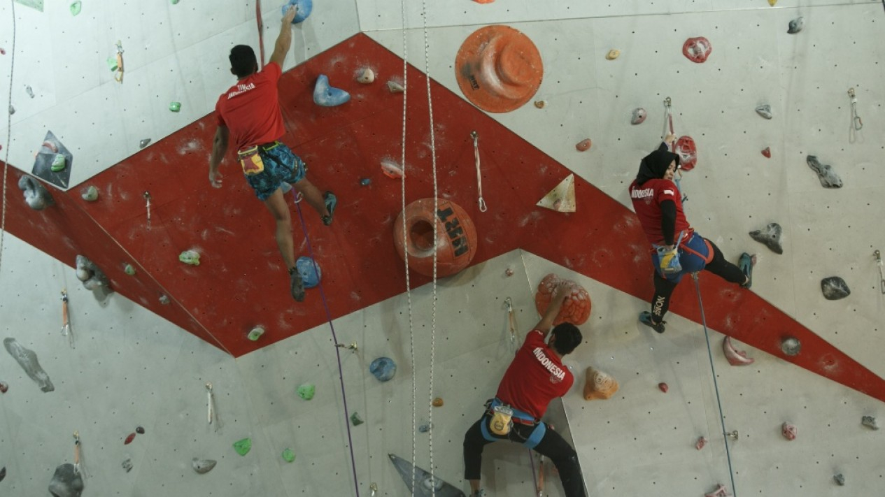 Intip Latihan Atlet Panjat Tebing Indonesia di Rusia