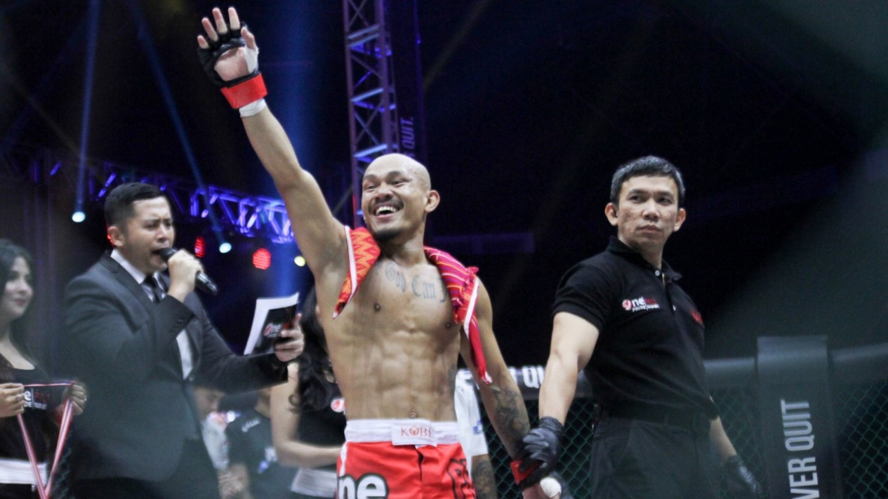 Fight Night 28, Brando Mamana Sukses Tekuk Agus