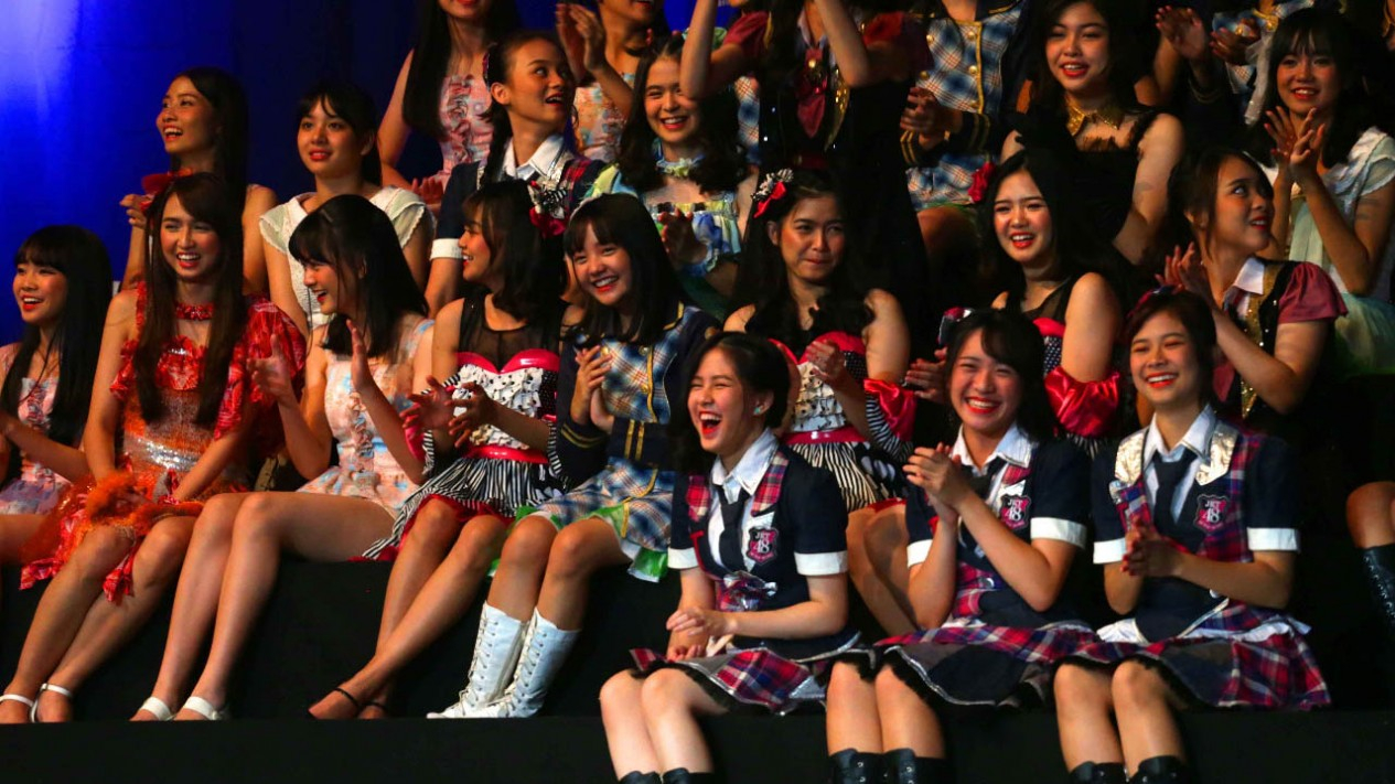 FOTO: Momen Emosional di Konser Kelulusan Shania JKT48