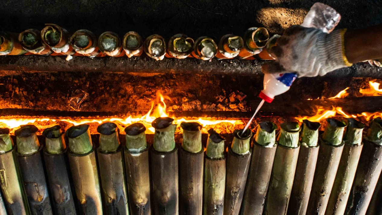 Lemang Bambu, Makanan Khas Aceh yang Diminati saat Ramadan