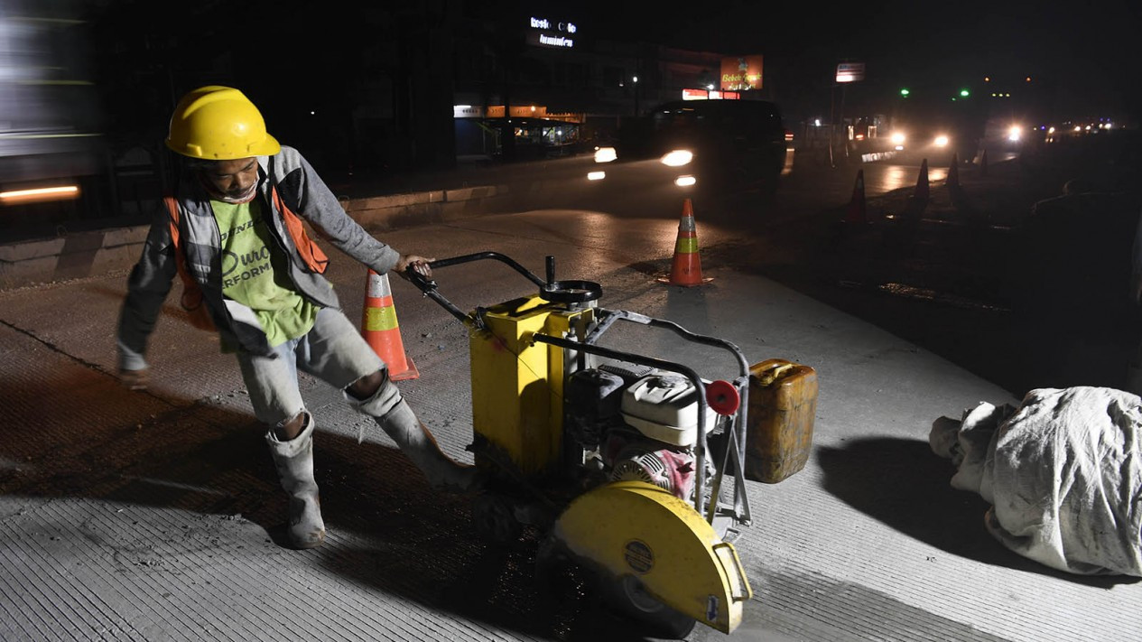 Perbaikan Jalur Mudik di Pamanukan Jawa Barat