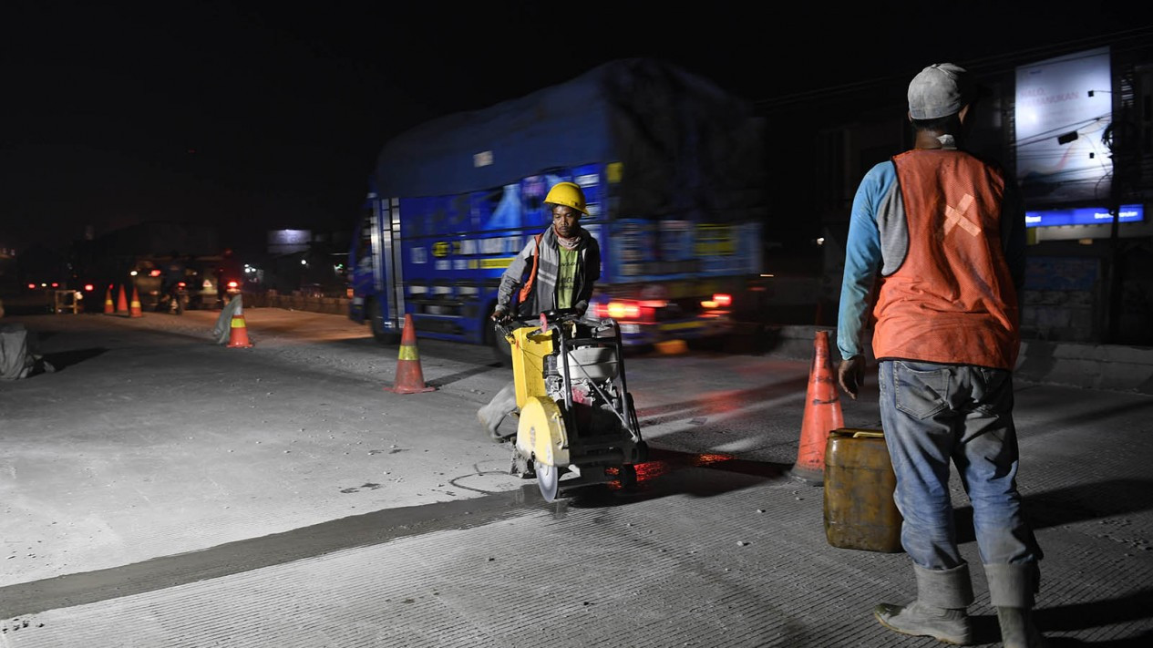 Perbaikan Jalur Mudik di Pamanukan Jawa Barat