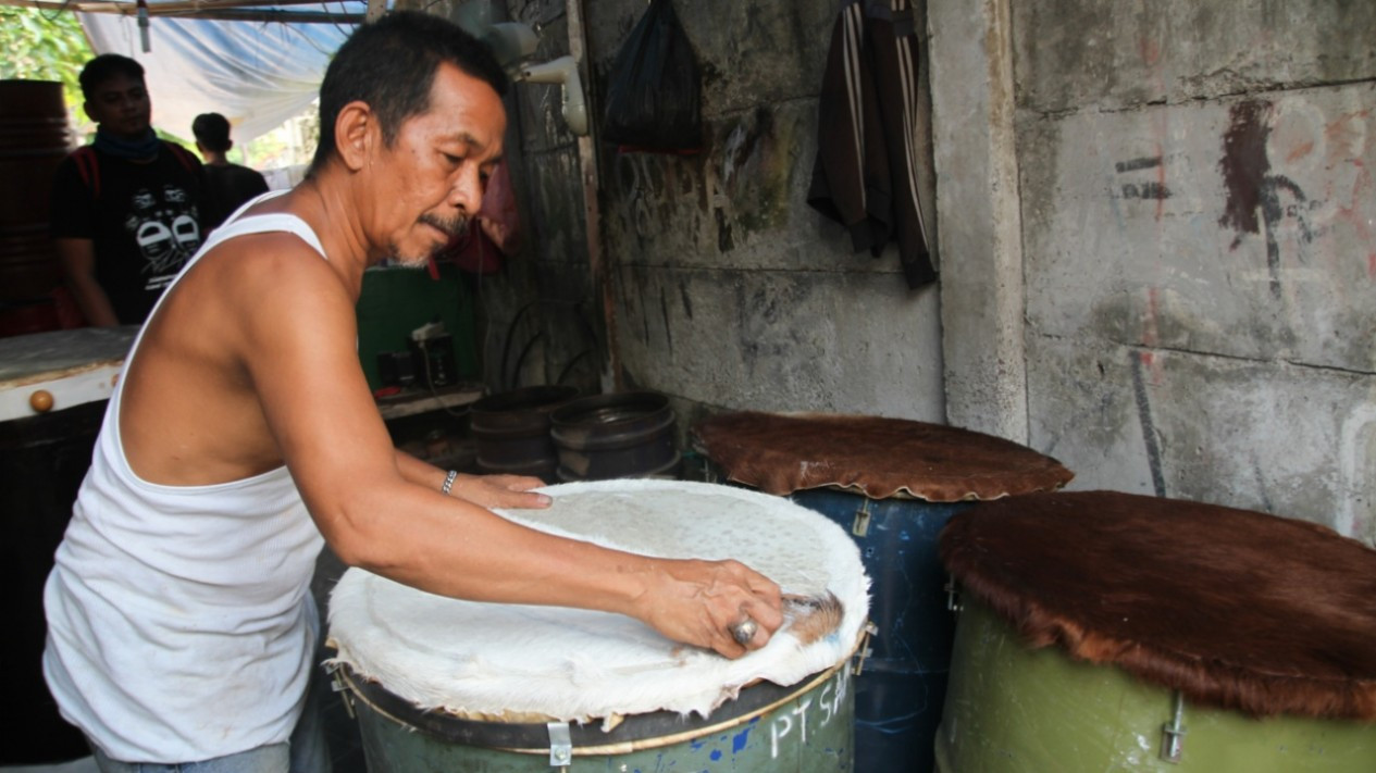 Proses Pembuatan Bedug Kulit