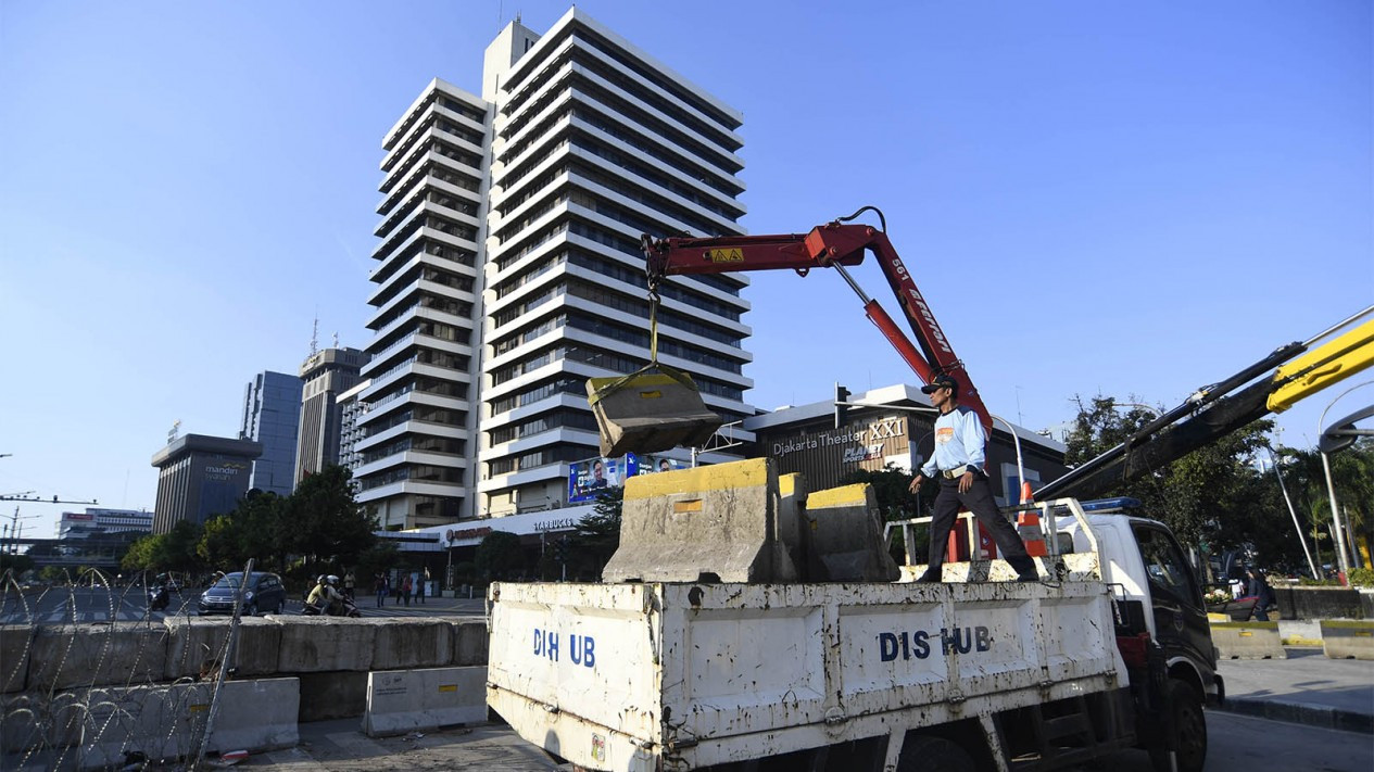 Akses Jalan MH Thamrin Kembali Dibuka