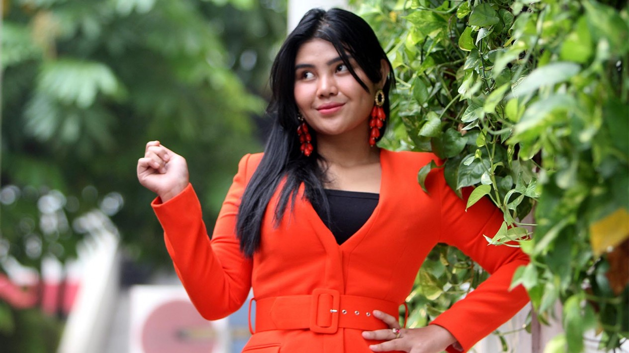 Meldi Mendesis Sambangi VIVA
