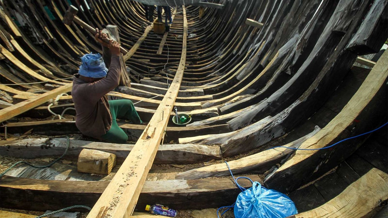 Pembuatan Kapal Nelayan Aceh