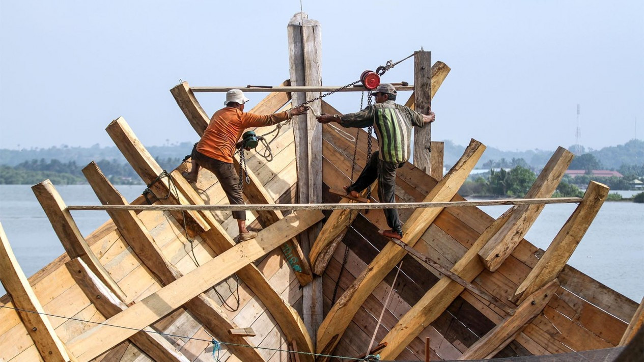 Pembuatan Kapal Nelayan Aceh