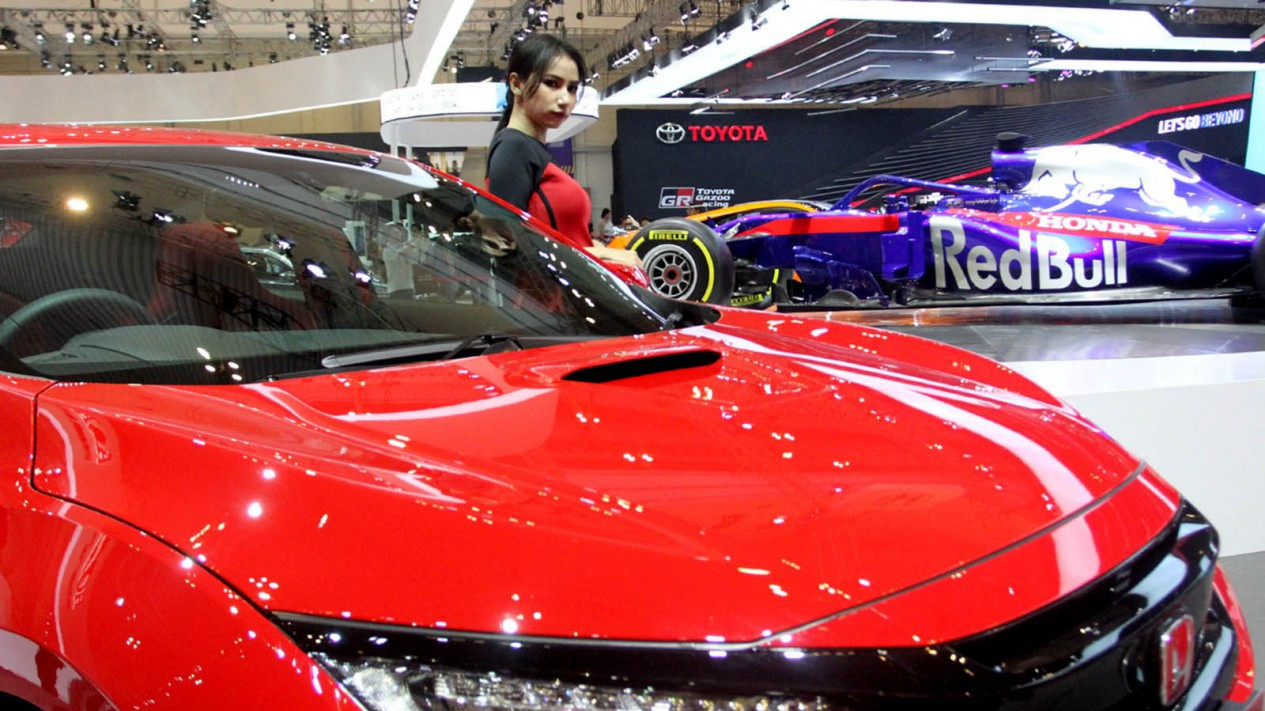 SPG Cantik Hiasi GIIAS 2019