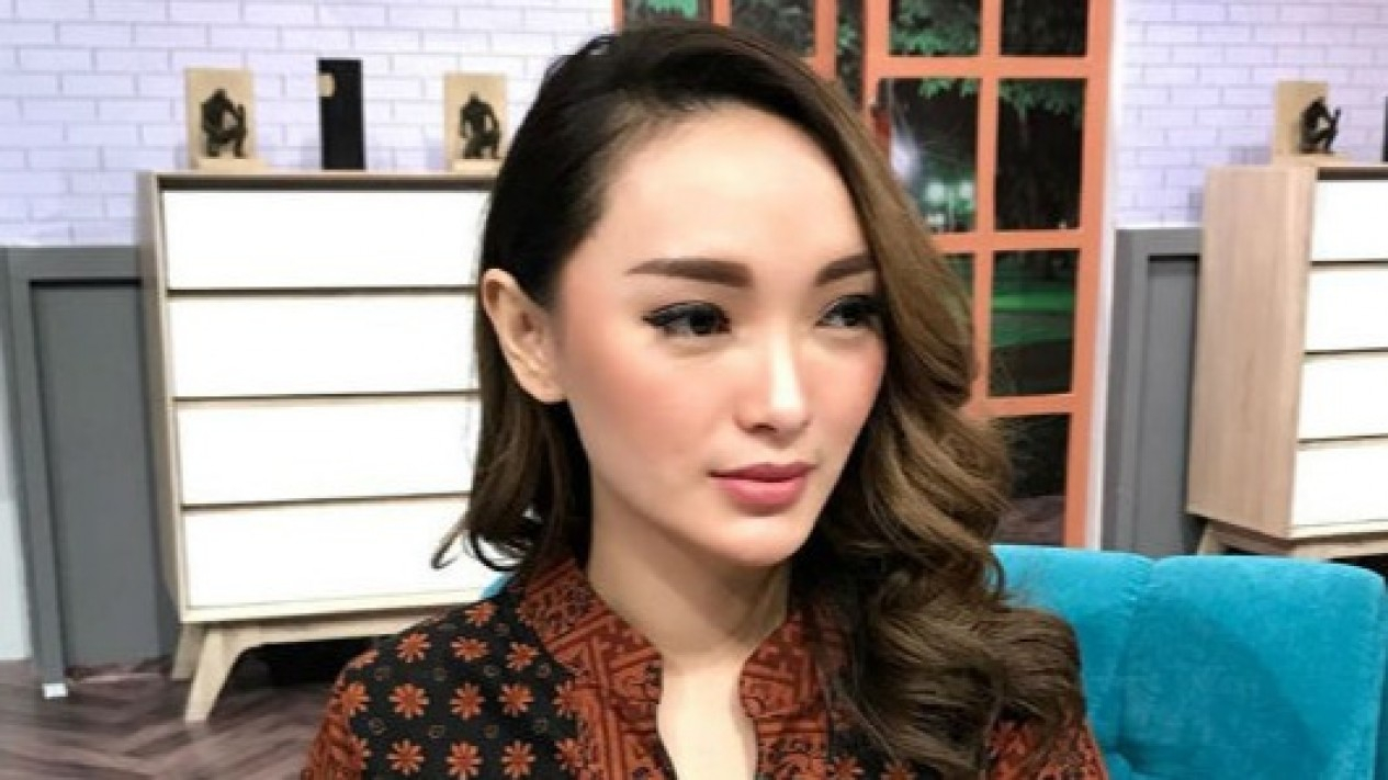 Lima Foto Zaskia Gotik Ini Paling Banyak Disukai Warganet