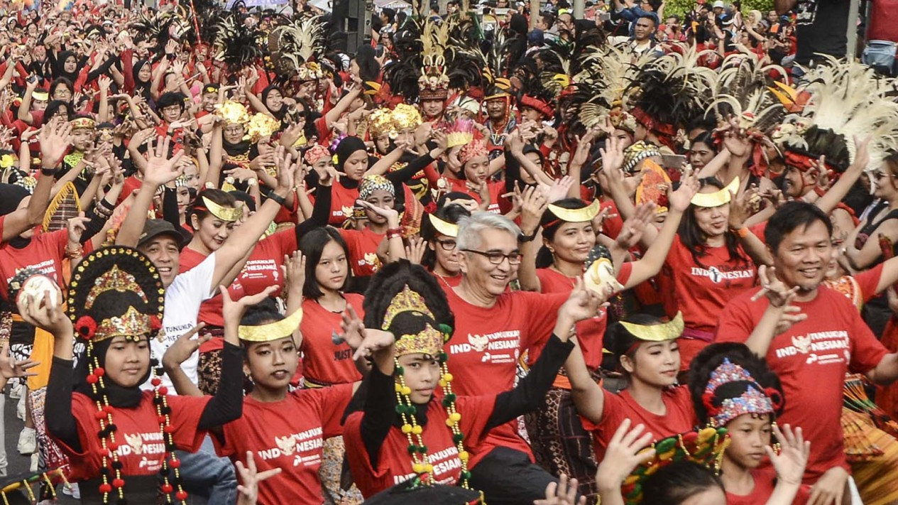 Flash Mob Tarian Daerah "Tunjukkan Indonesiamu"
