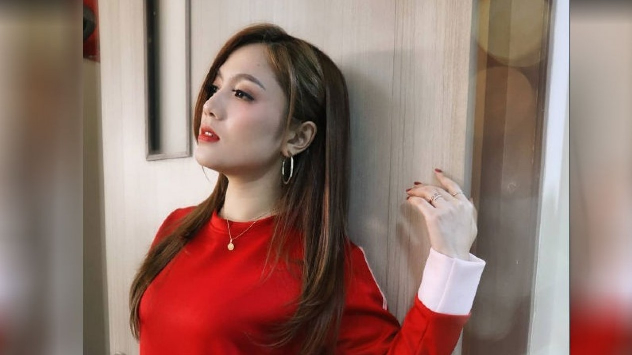 Potret Merah Membara Dara Trio Macan Ini Bikin Geregetan