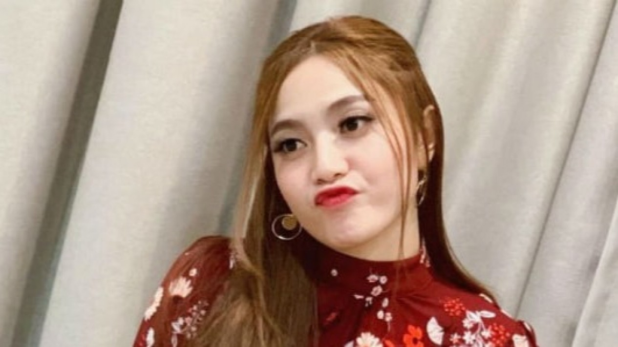 Pose Duckface Mulai dari Via Vallen Hingga Siti Badriah Bikin Gemas