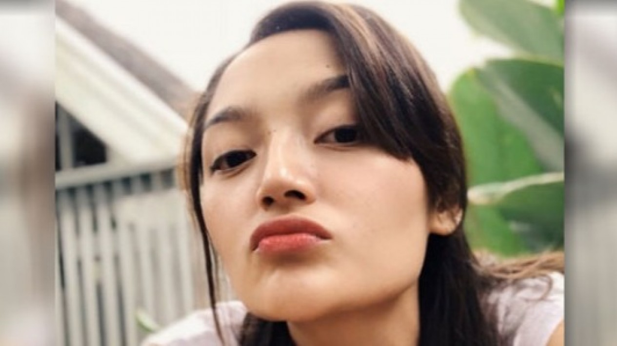 Pose Duckface Mulai dari Via Vallen Hingga Siti Badriah Bikin Gemas