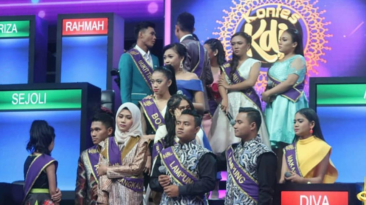 Foto Suasana Menegangkan Penjurian Kontestan KDI