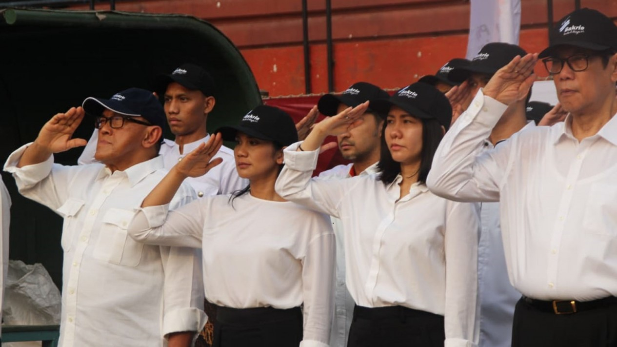 Upacara HUT ke-74 RI Kelompok Usaha Bakrie