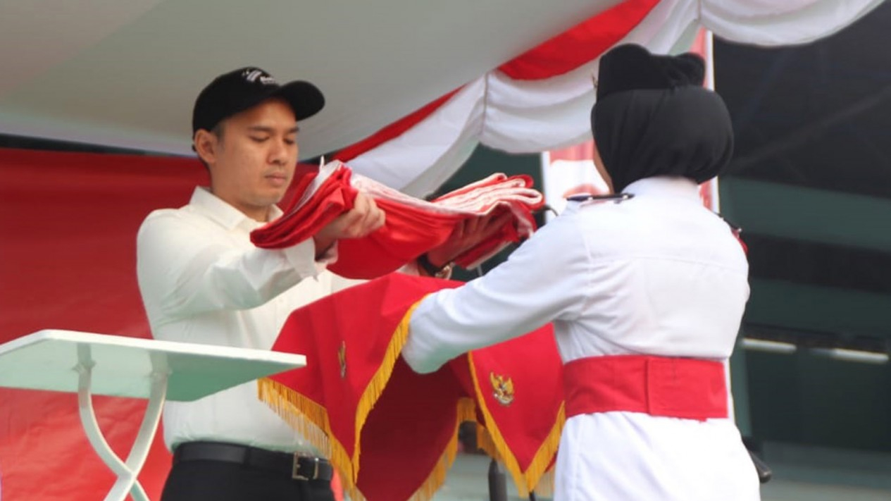 Upacara HUT ke-74 RI Kelompok Usaha Bakrie