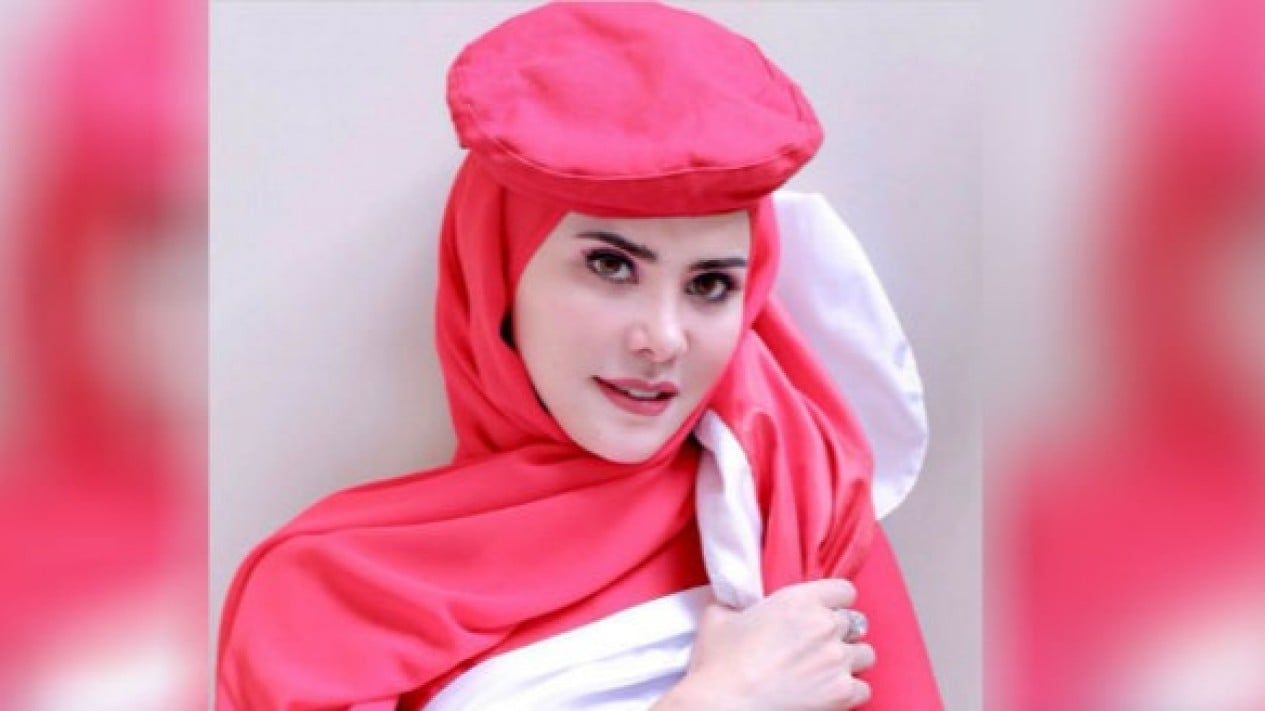Berbagai Macam Gaya Penyanyi Dangdut saat 17 Agustus