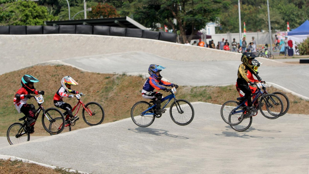 Adu Cepat di Kejuaraan Sepeda BMX Bearco Fest 2019