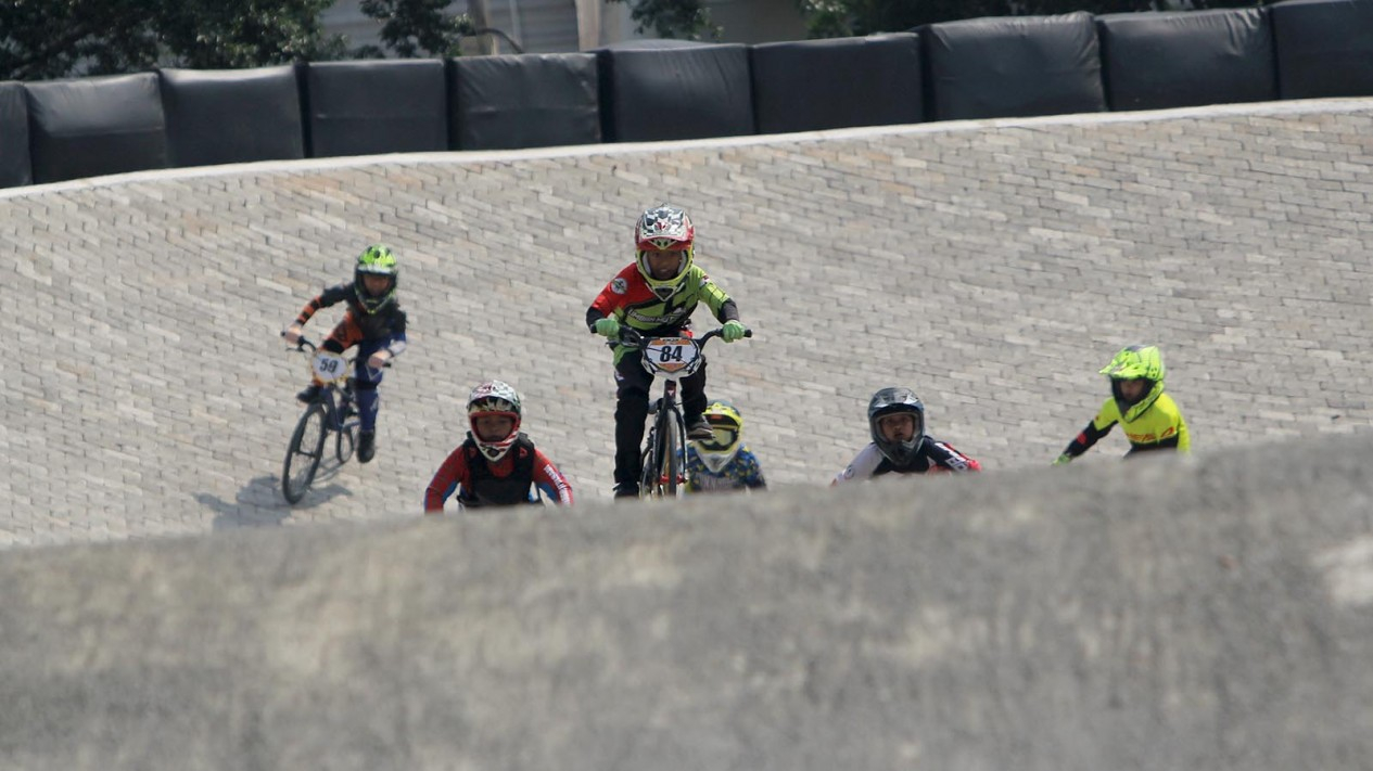 Adu Cepat di Kejuaraan Sepeda BMX Bearco Fest 2019