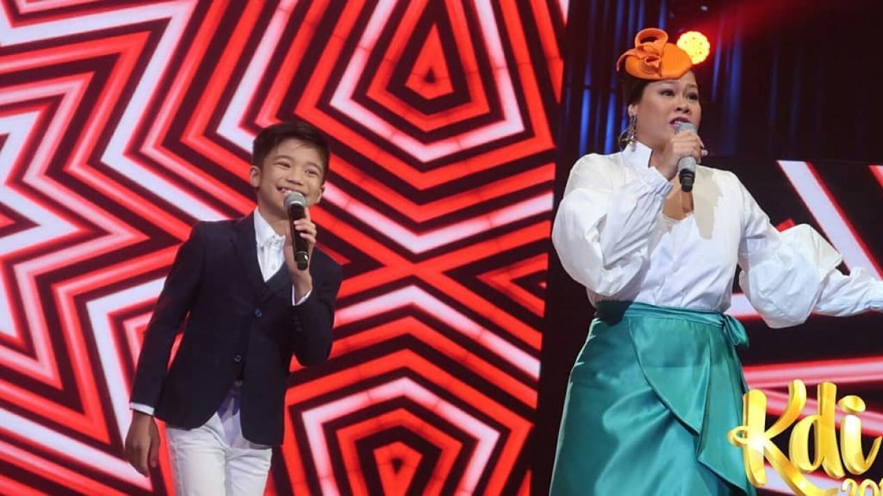 Serunya Ayu Ting Ting  Duet dengan Betrand Peto