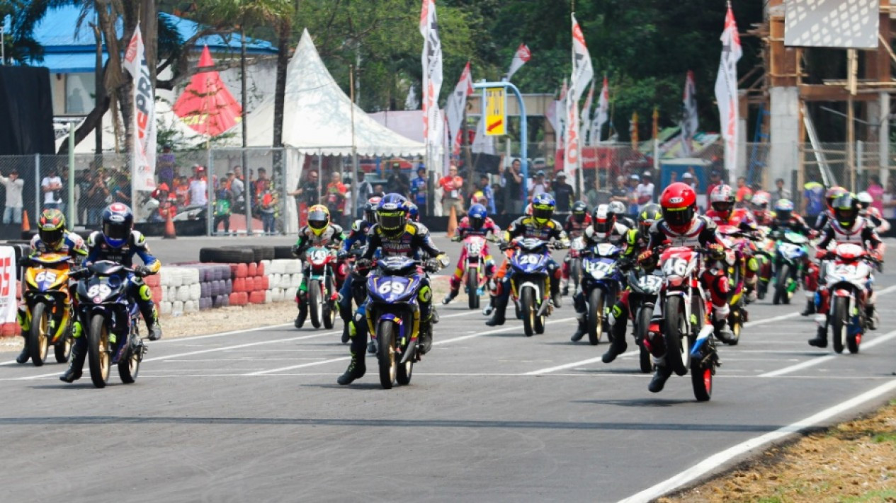 Herjun AF Menangi Duel Sengit di Race 1 Kelas Novice