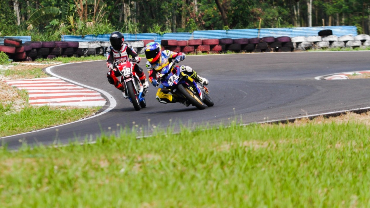 Tampil Konsisten, Reynaldi Juarai Race 1 Kelas Expert