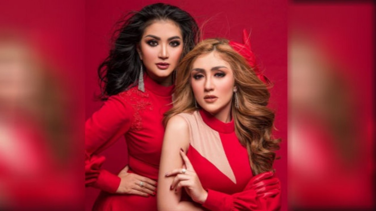 5 Potret Cantik 2Racun Bikin Pria Geleng-geleng