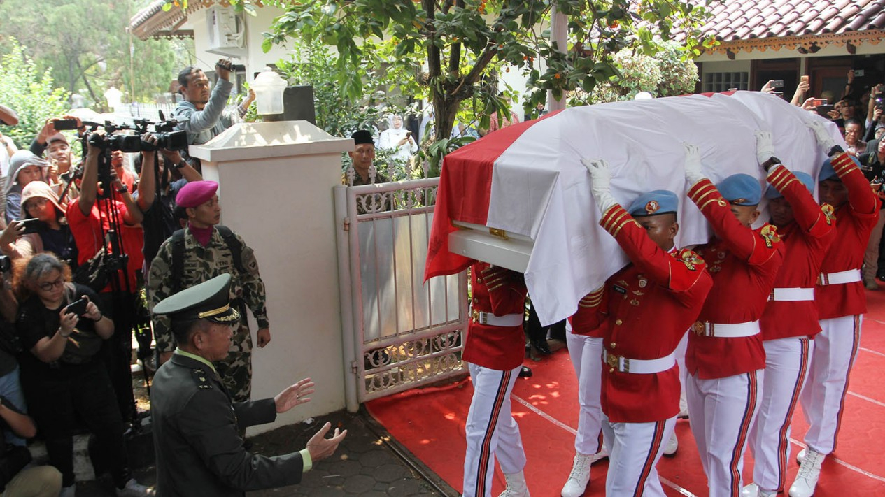 Upacara Persemayaman BJ Habibie di Rumah Duka