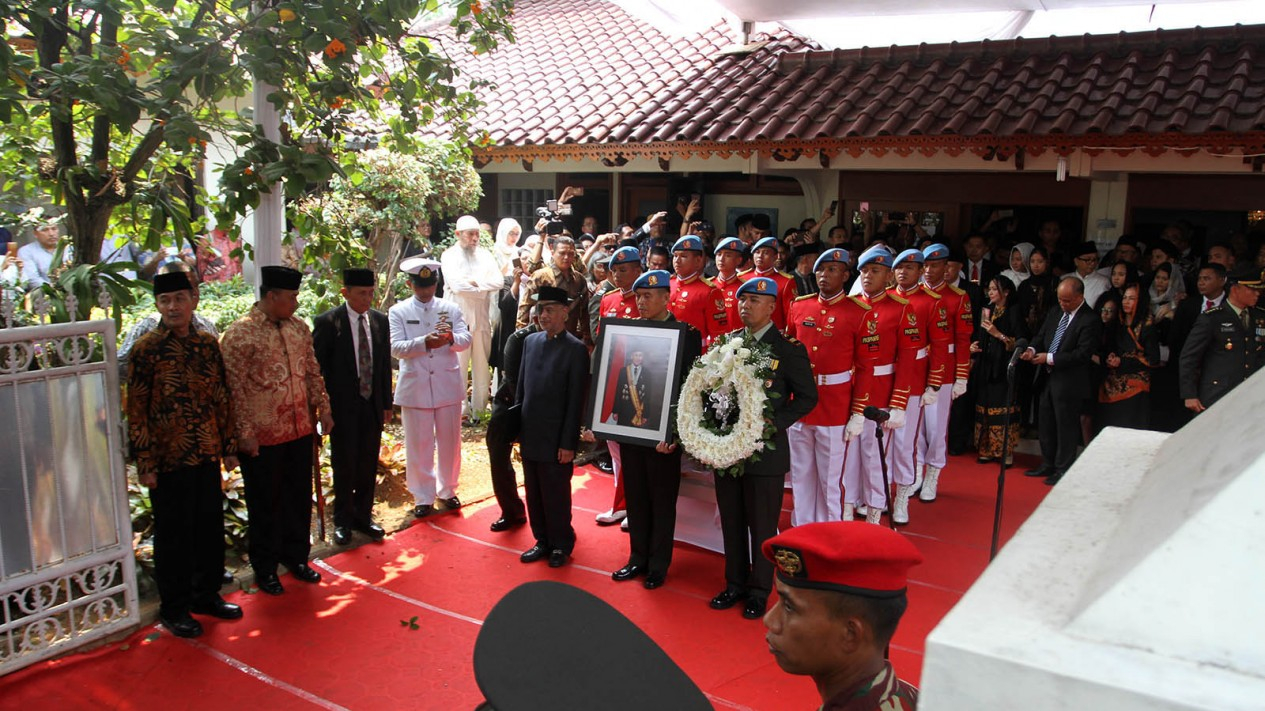 Upacara Persemayaman BJ Habibie di Rumah Duka