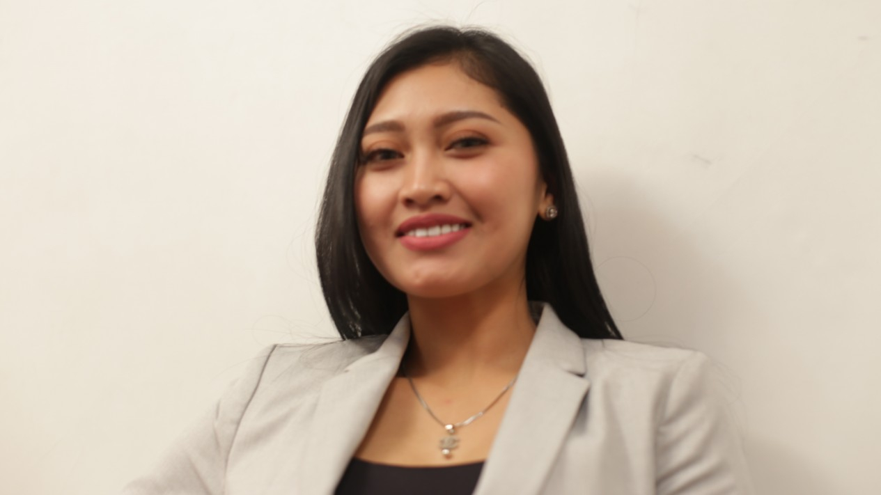 Foto Anis Fahira saat Mengunjungi Markas JagoDangdut.com