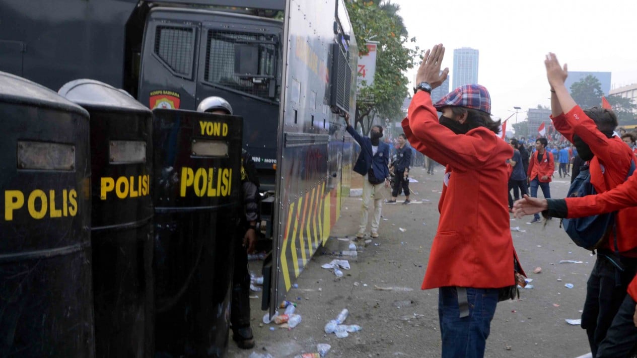 Aksi Demonstrasi Tolak RKUHP dan UU KPK di DPR