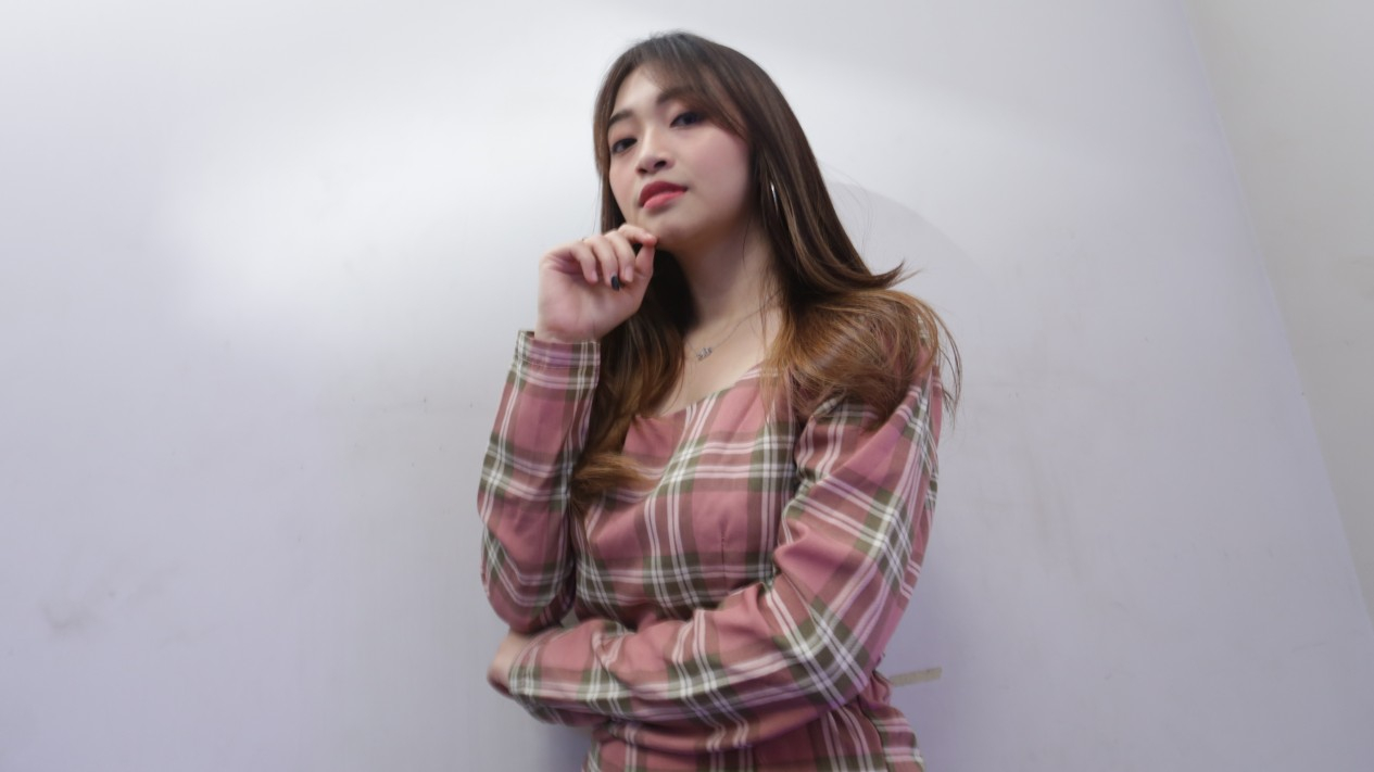 Potret Sendy Ariani Ketika Mengunjungi Kantor JagoDangdut.com
